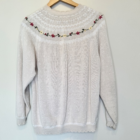 Northern Reflections VTG Floral Crochet Knit Ornate Brass Buttons Cardi Sweater - Picture 3 of 15